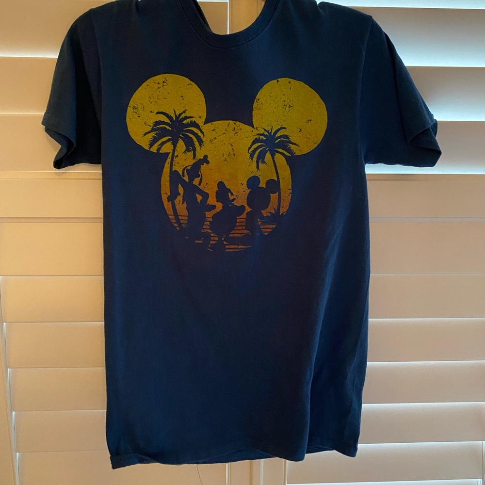 Disney T-shirts - Picture 3 of 4